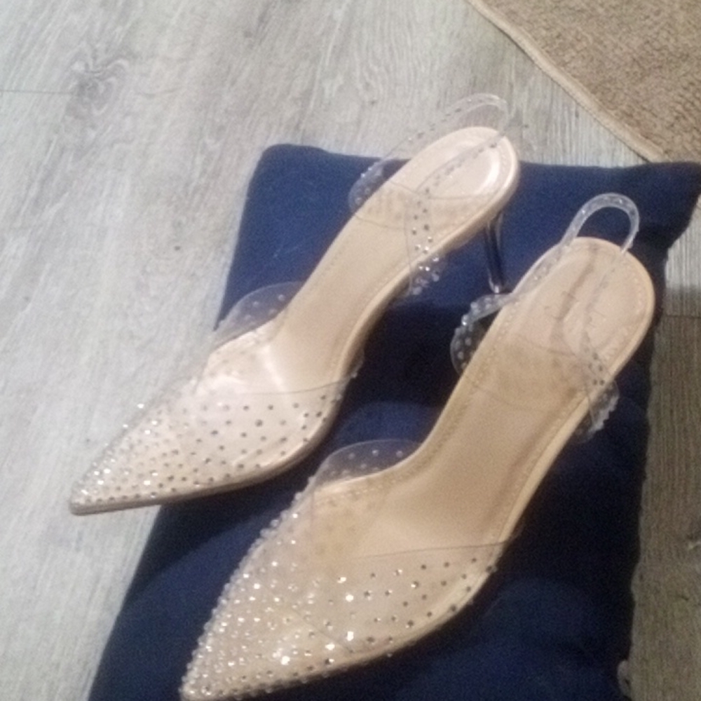 Shoes - Picture 3 of 3